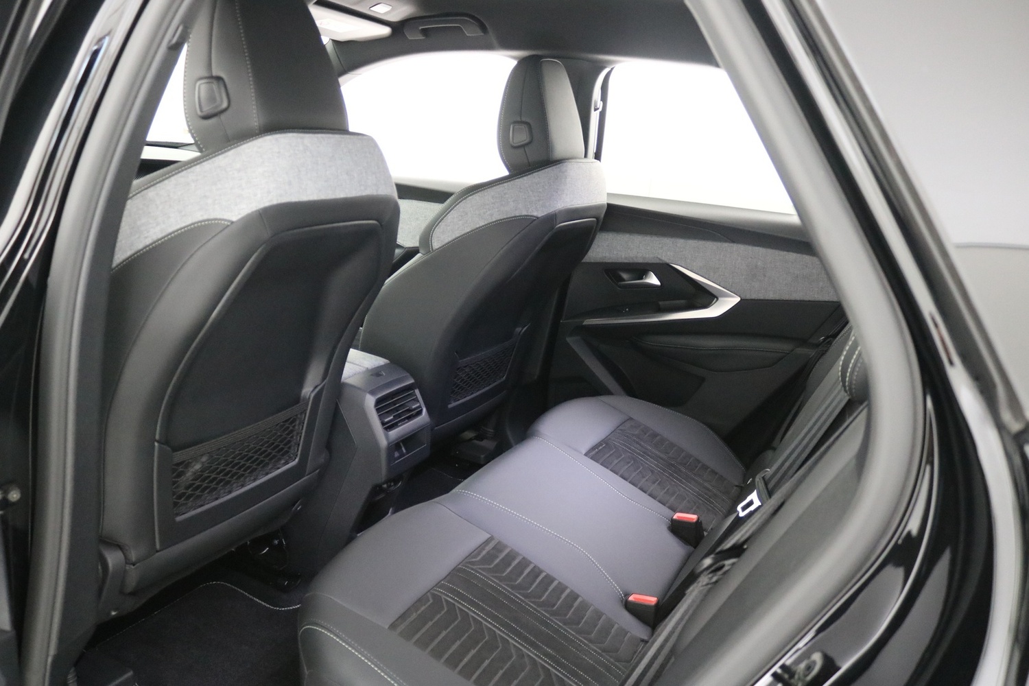 Peugeot E-3008 vaihtoauto