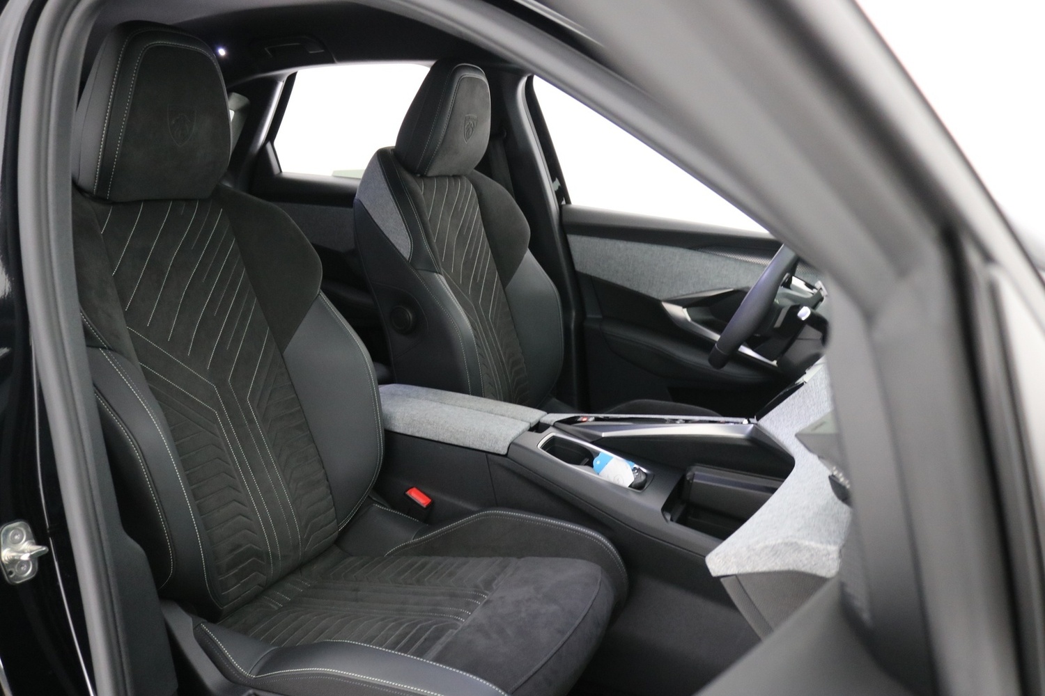Peugeot E-3008 vaihtoauto