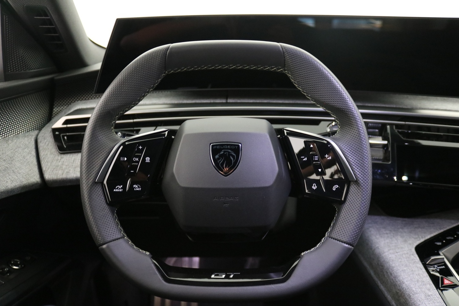 Peugeot E-3008 vaihtoauto