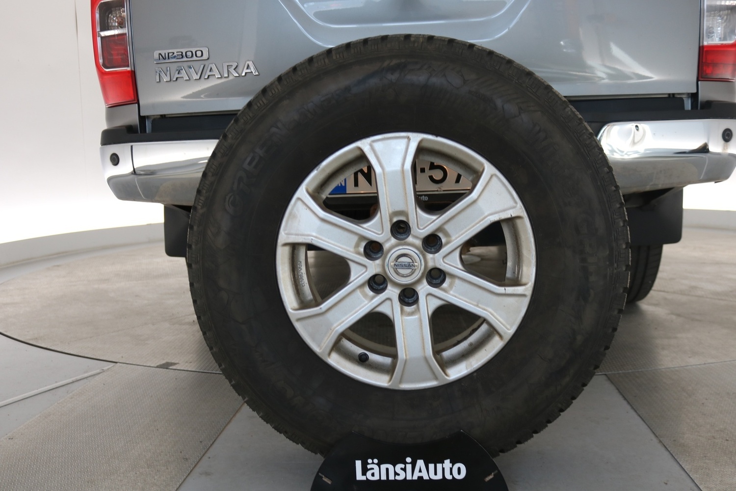 Nissan Navara vaihtoauto