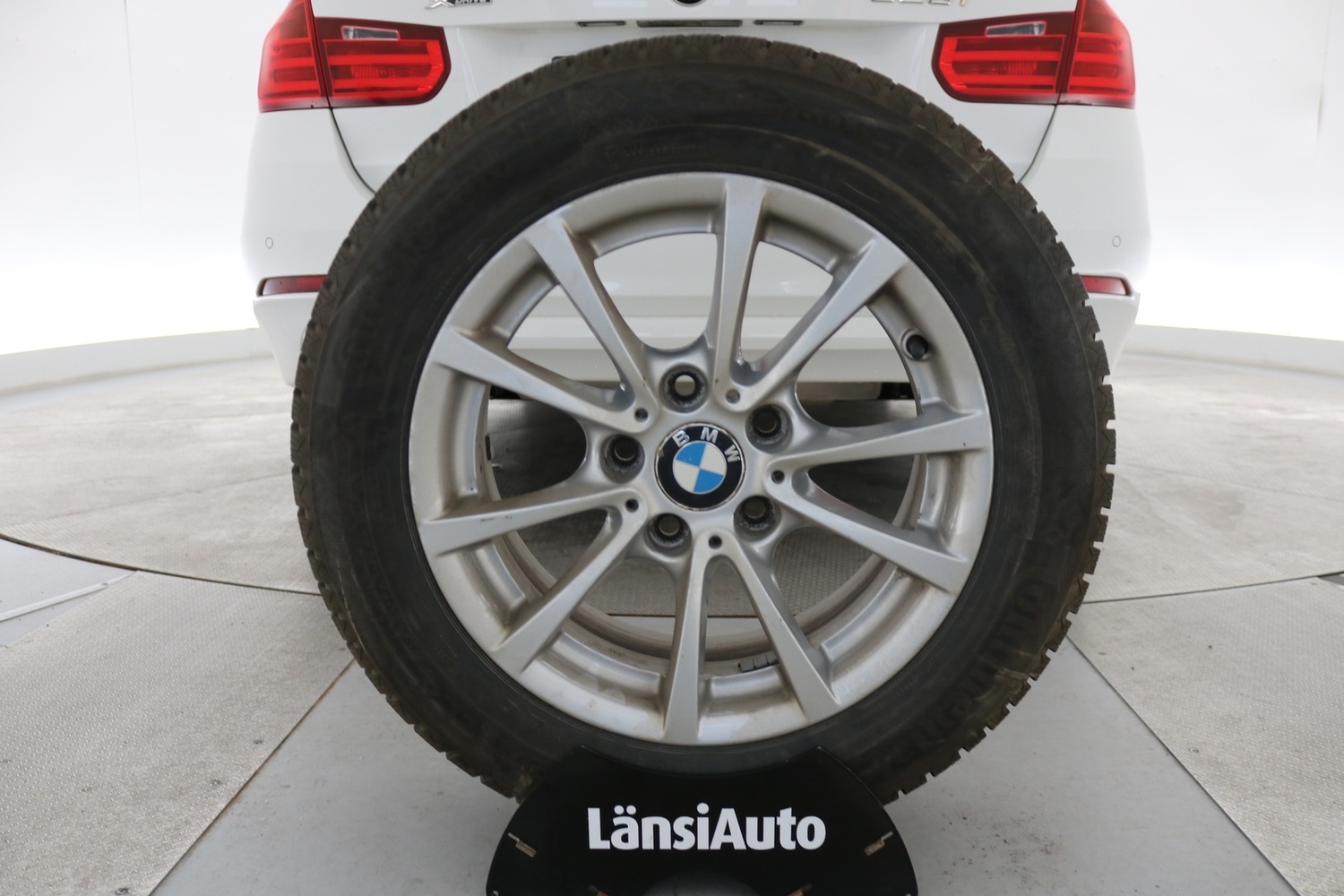 BMW 320 vaihtoauto