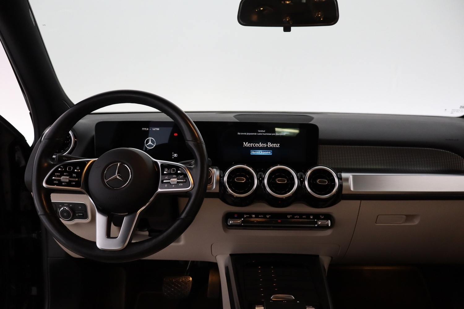 Mercedes-Benz GLB vaihtoauto