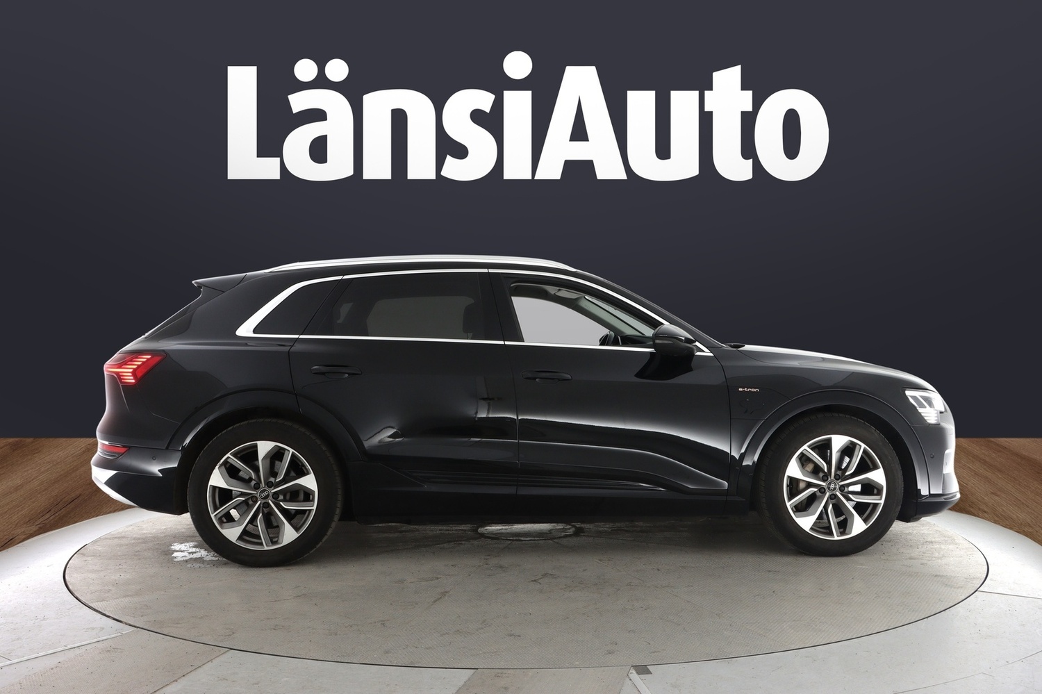 Audi e-tron vaihtoauto