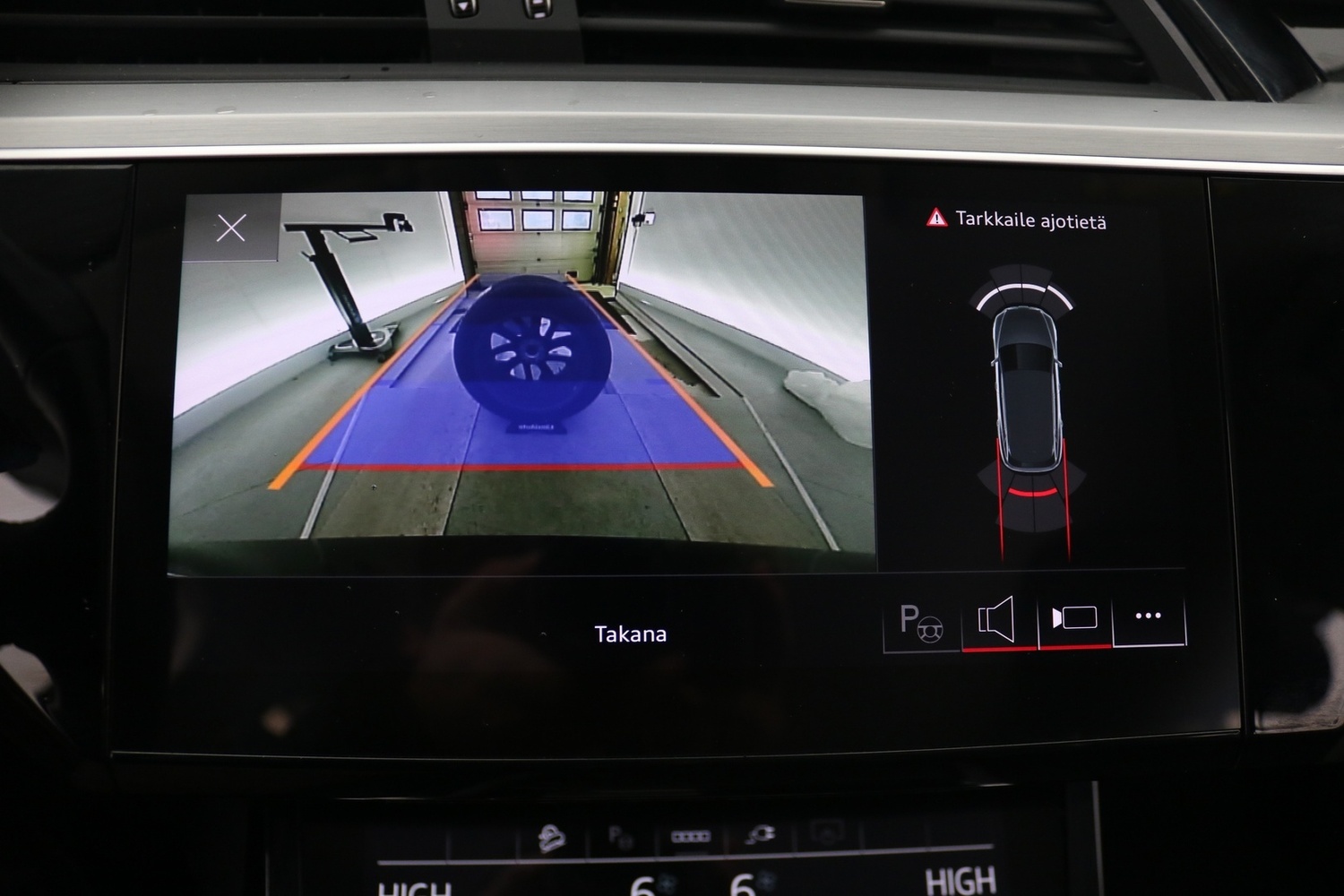 Audi e-tron vaihtoauto