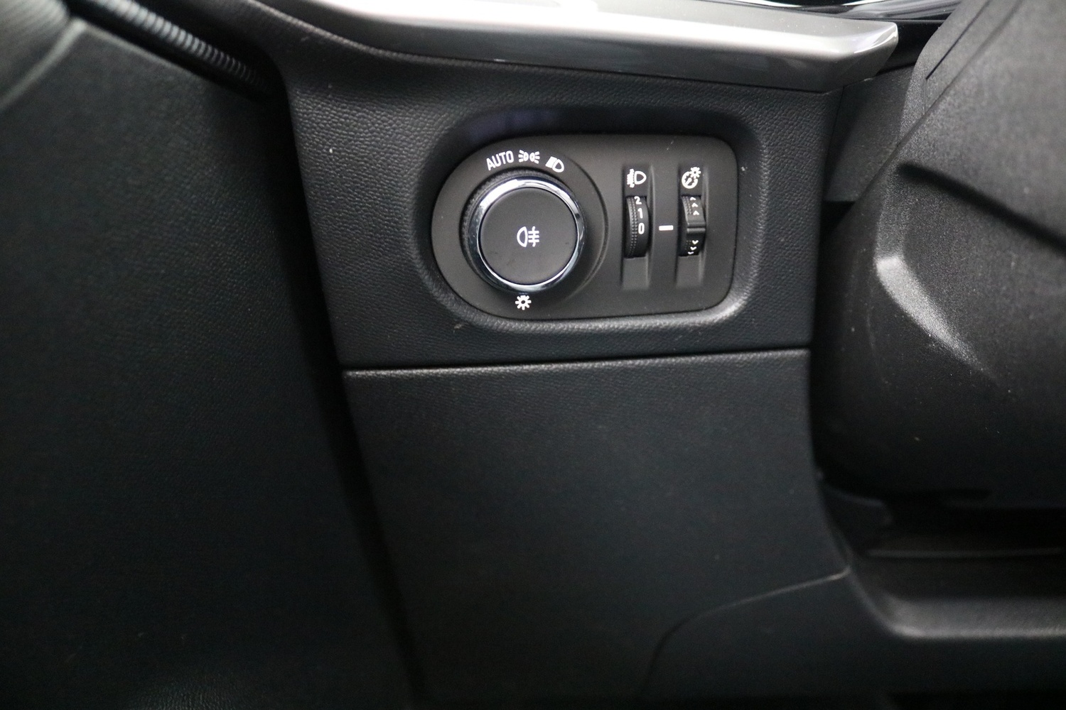 Opel Mokka-e vaihtoauto