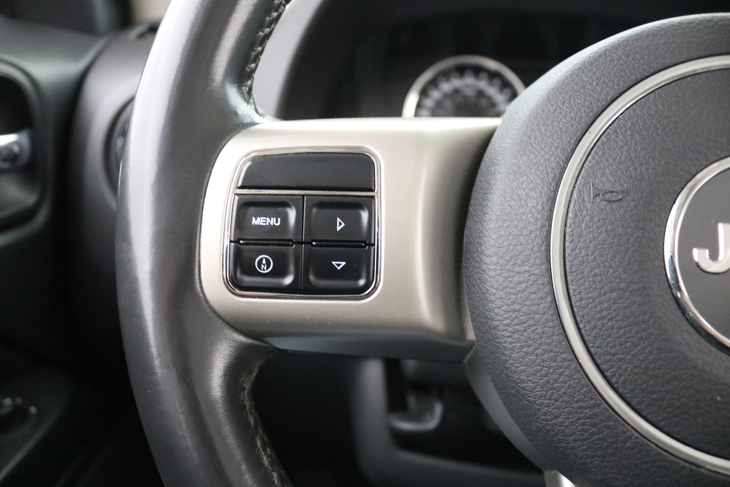 Jeep Patriot vaihtoauto