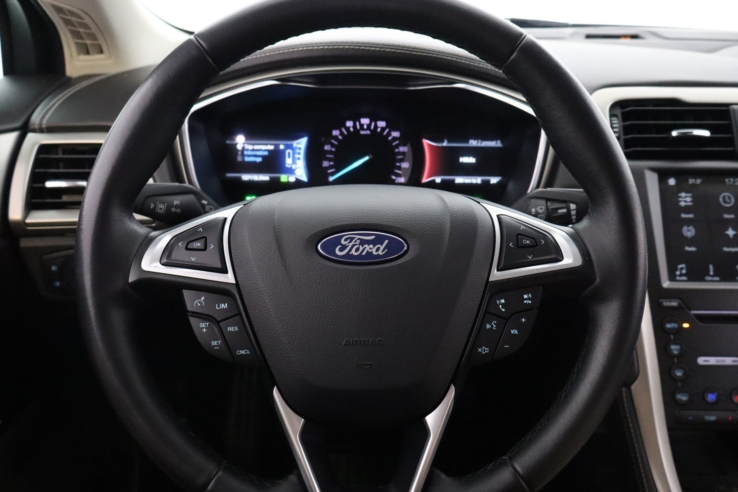 Ford Mondeo vaihtoauto