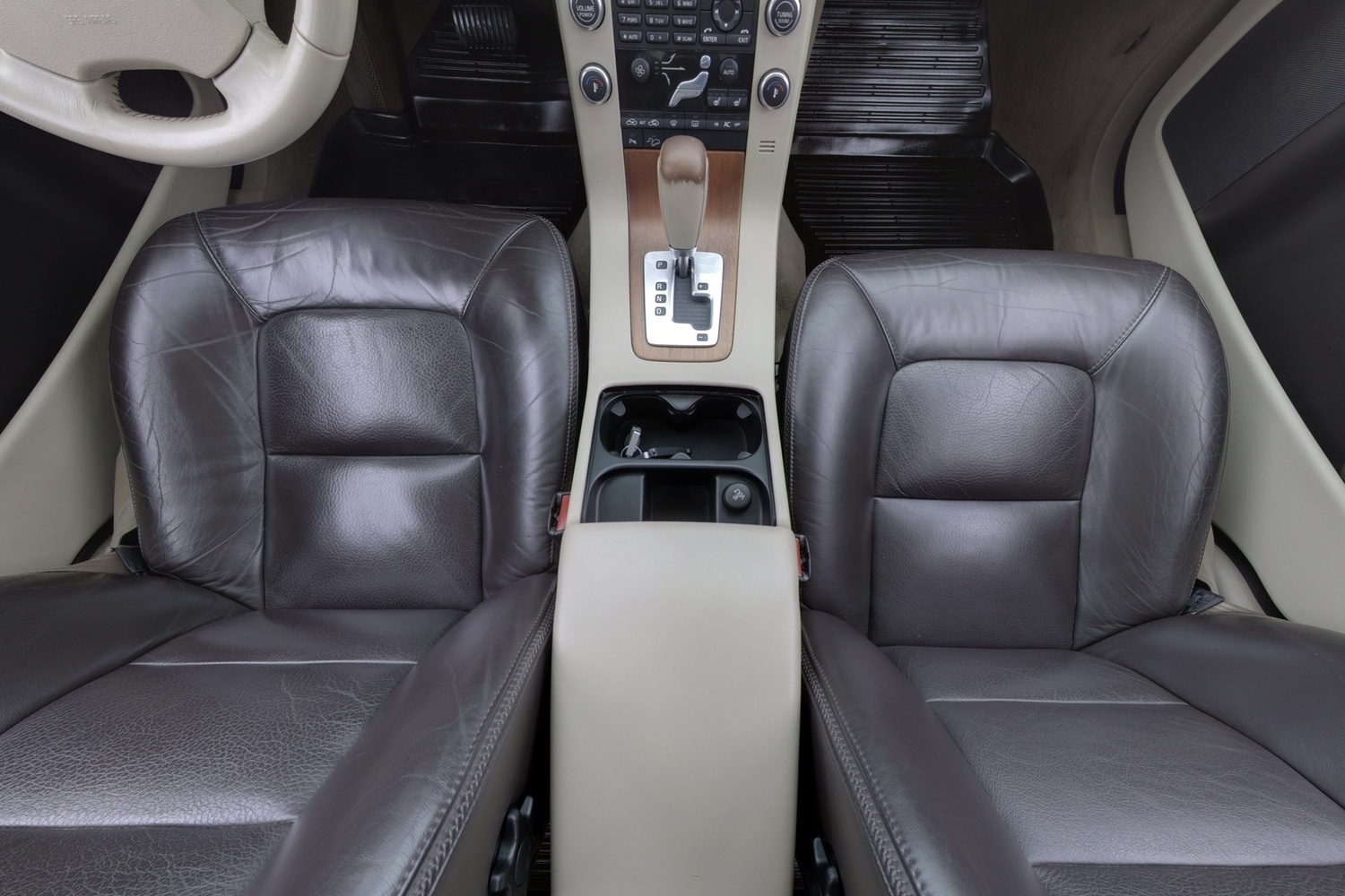 Volvo XC70 vaihtoauto