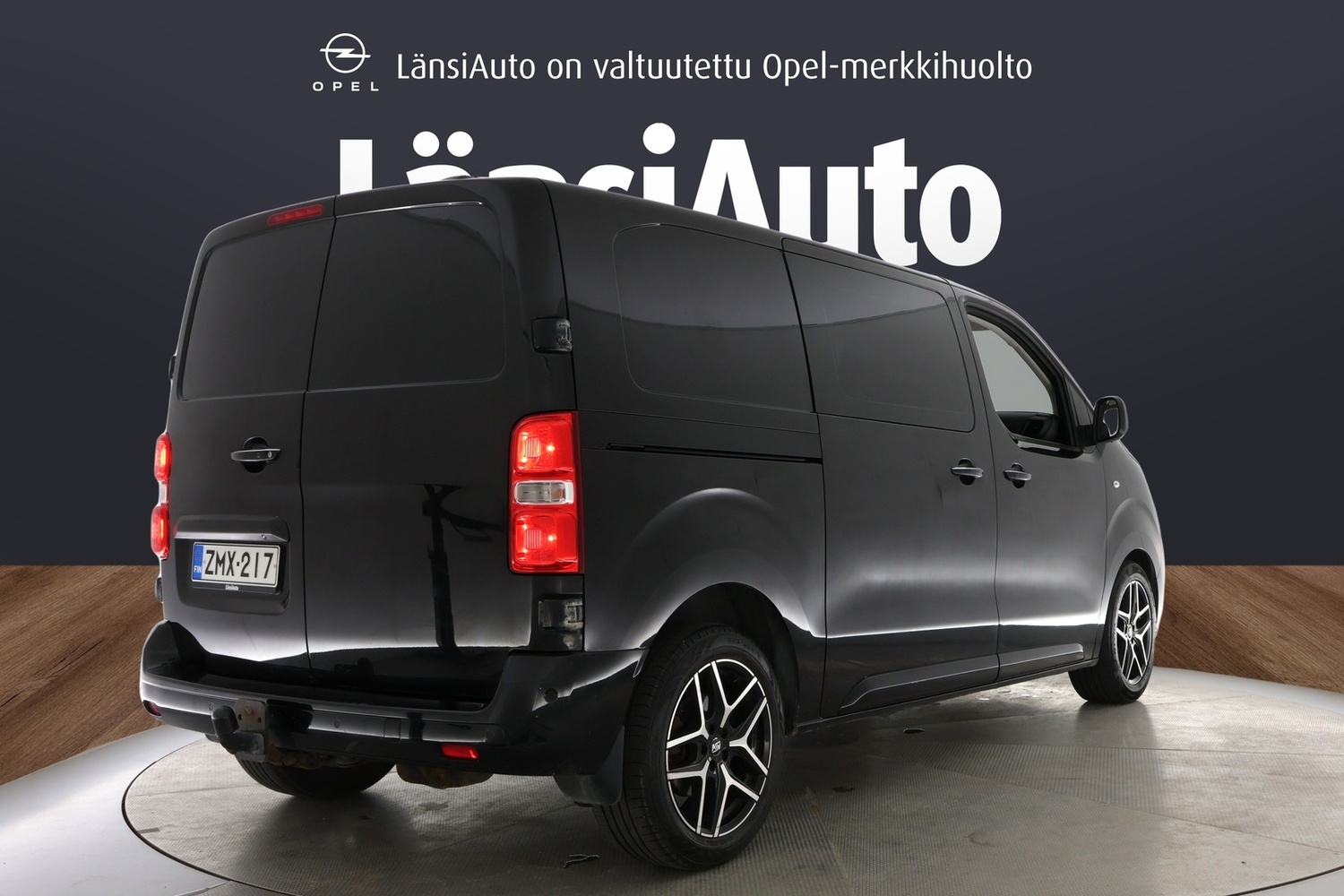 Opel Vivaro vaihtoauto