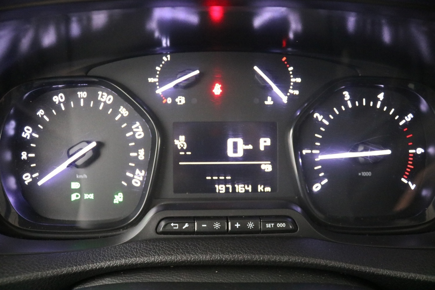 Opel Vivaro vaihtoauto