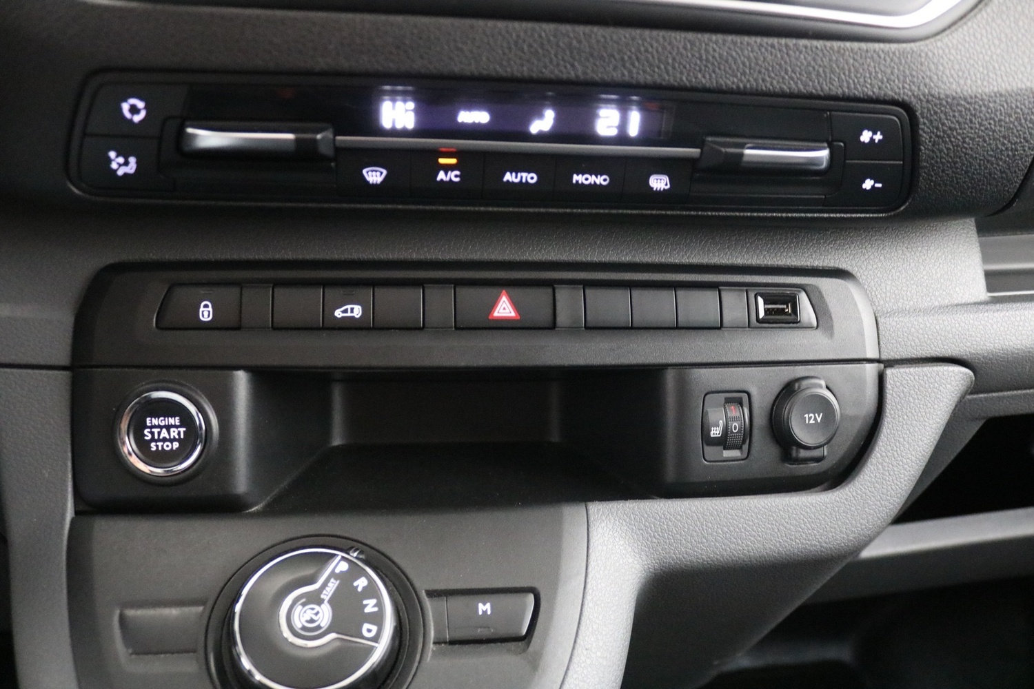 Opel Vivaro vaihtoauto