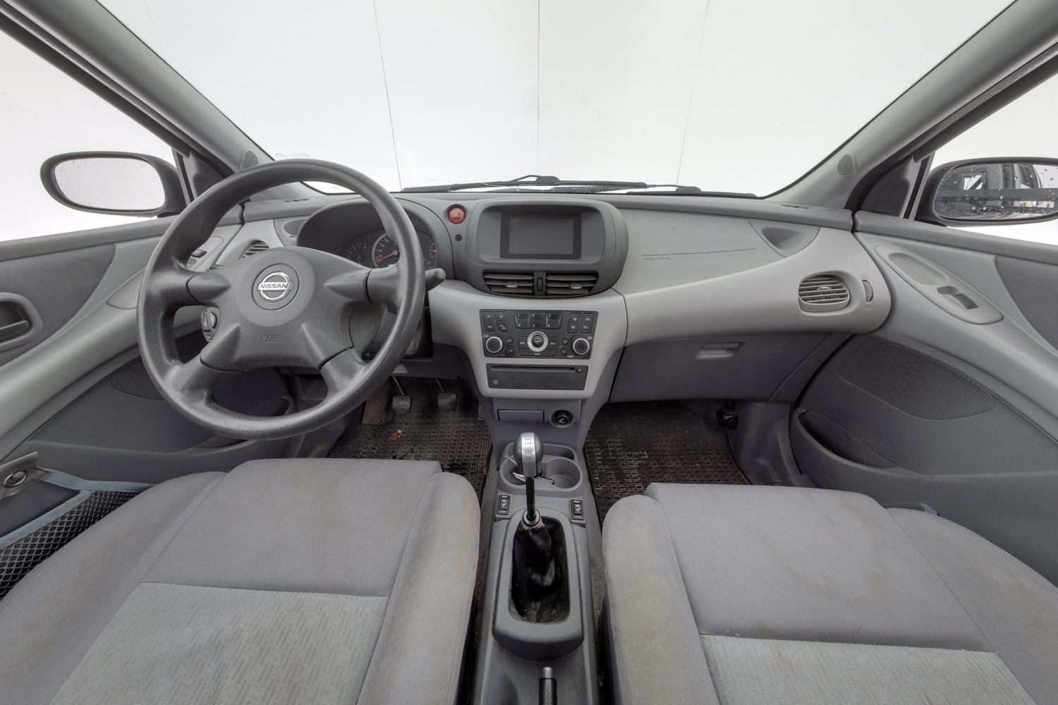 Nissan Almera Tino vaihtoauto