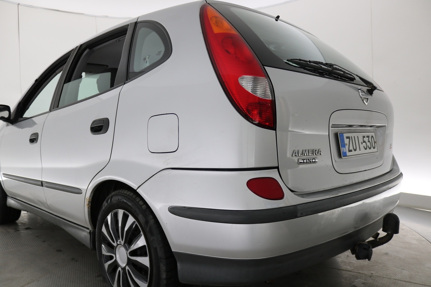 Nissan Almera Tino vaihtoauto