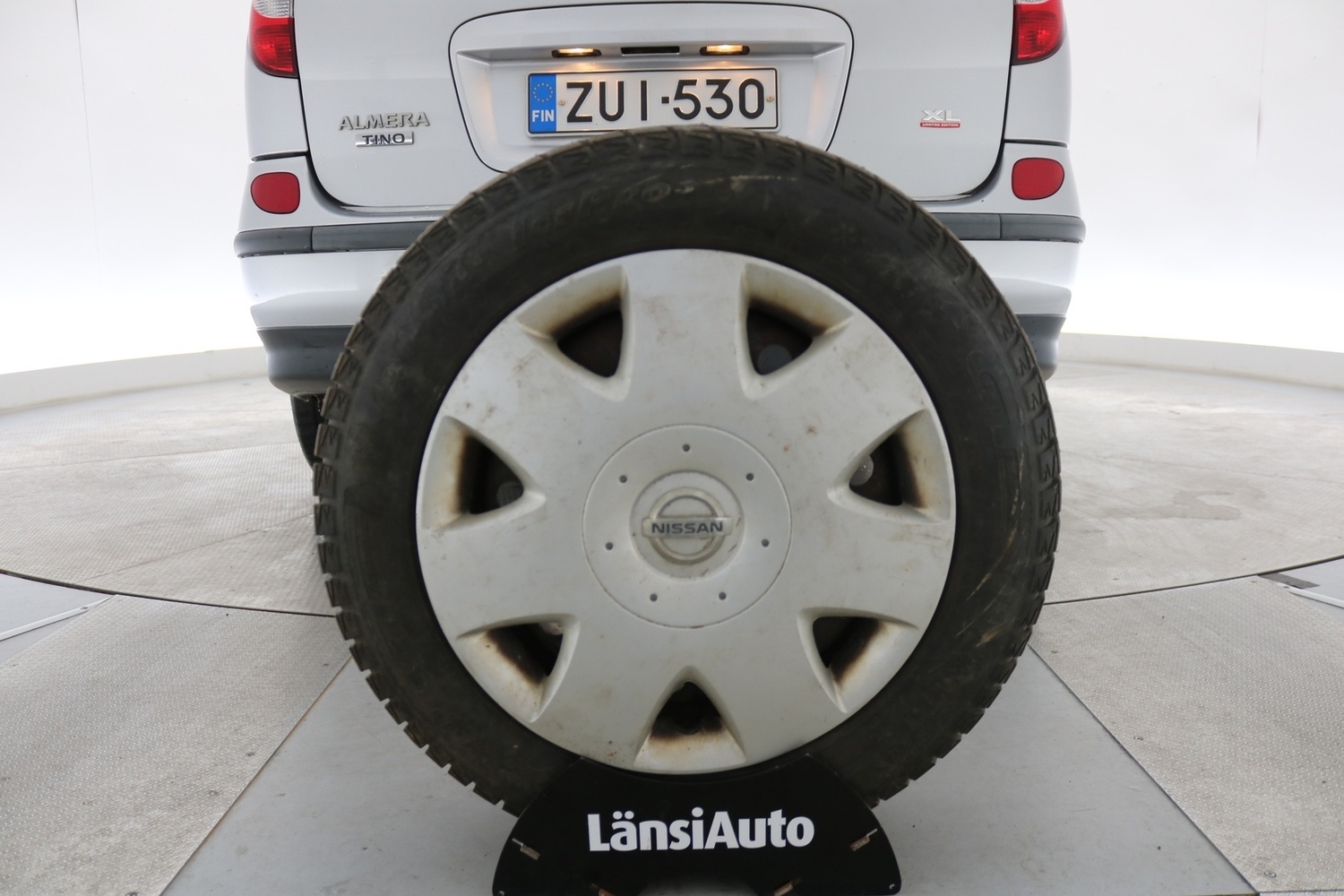 Nissan Almera Tino vaihtoauto