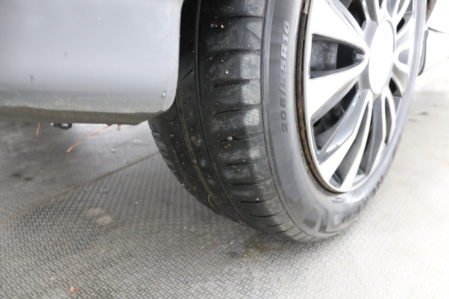 Nissan Almera Tino vaihtoauto