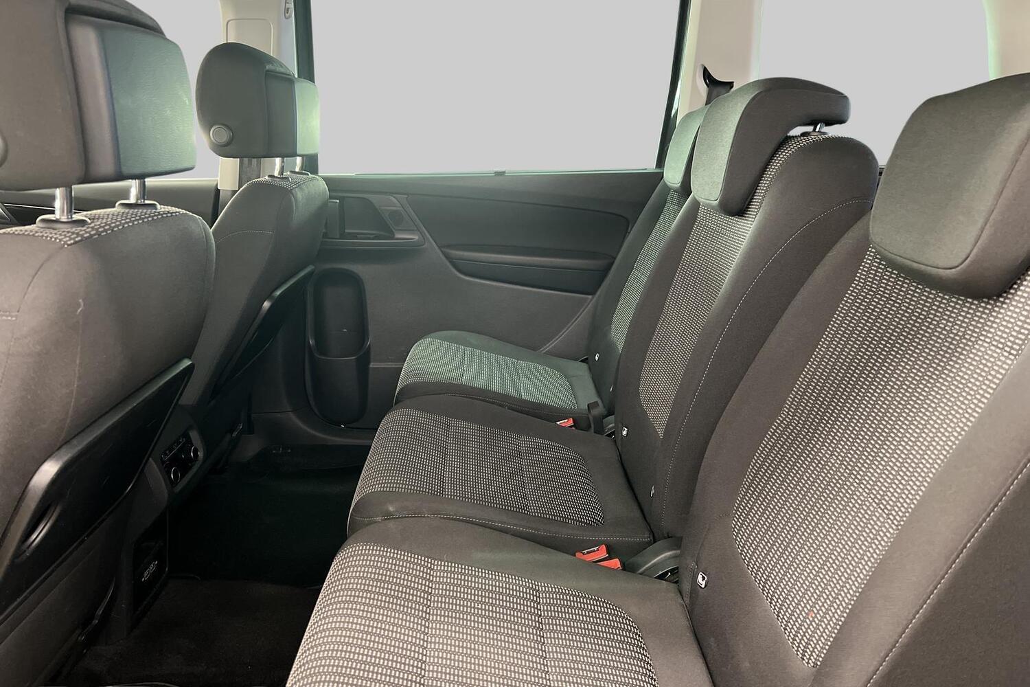 SEAT Alhambra vaihtoauto