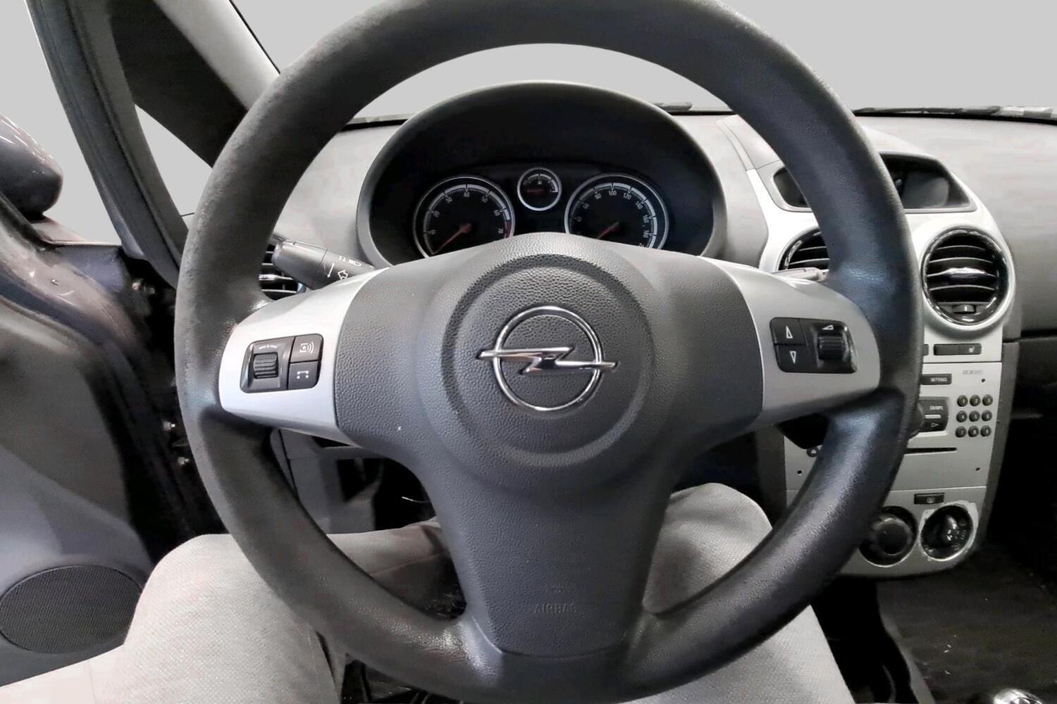 Opel Corsa vaihtoauto