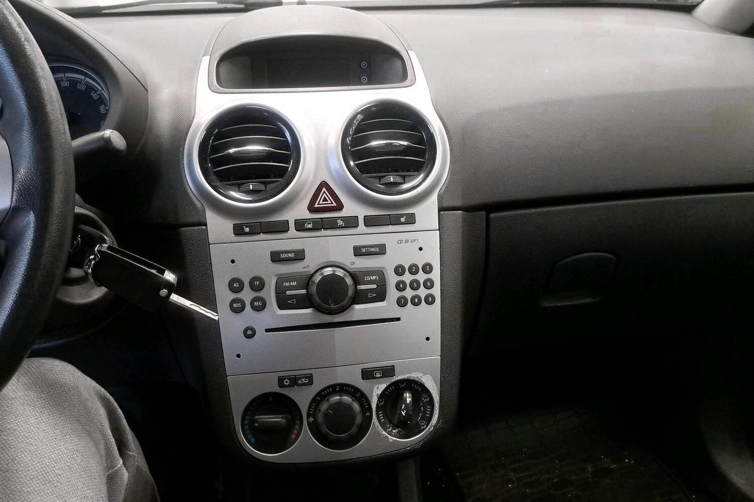 Opel Corsa vaihtoauto