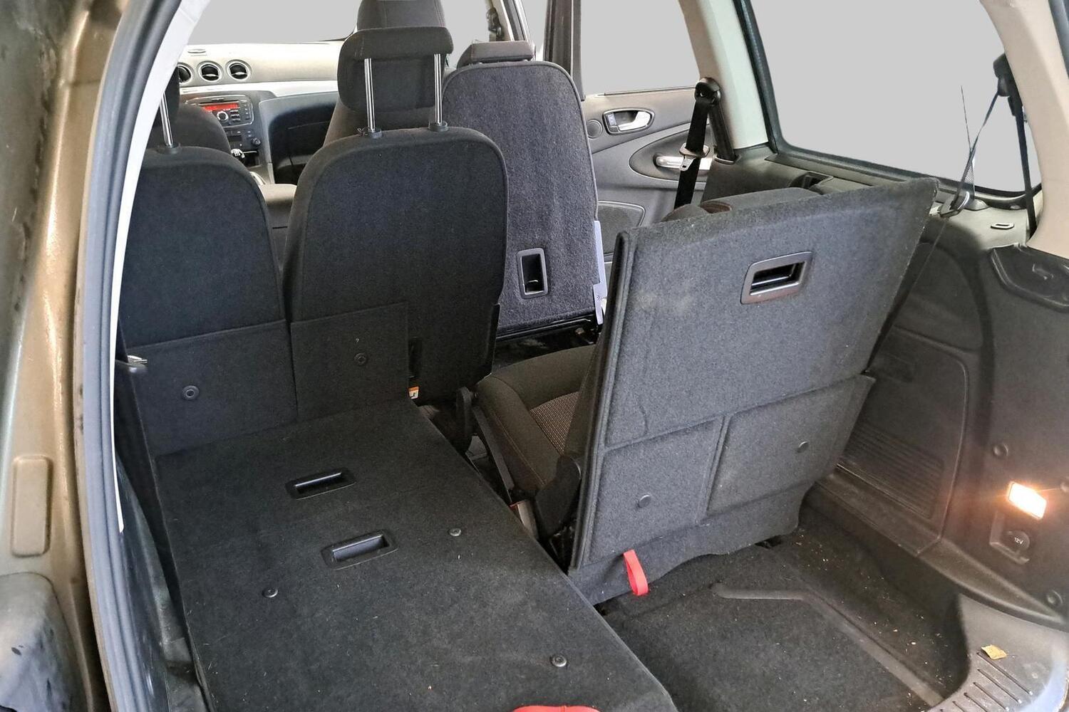Ford Galaxy vaihtoauto