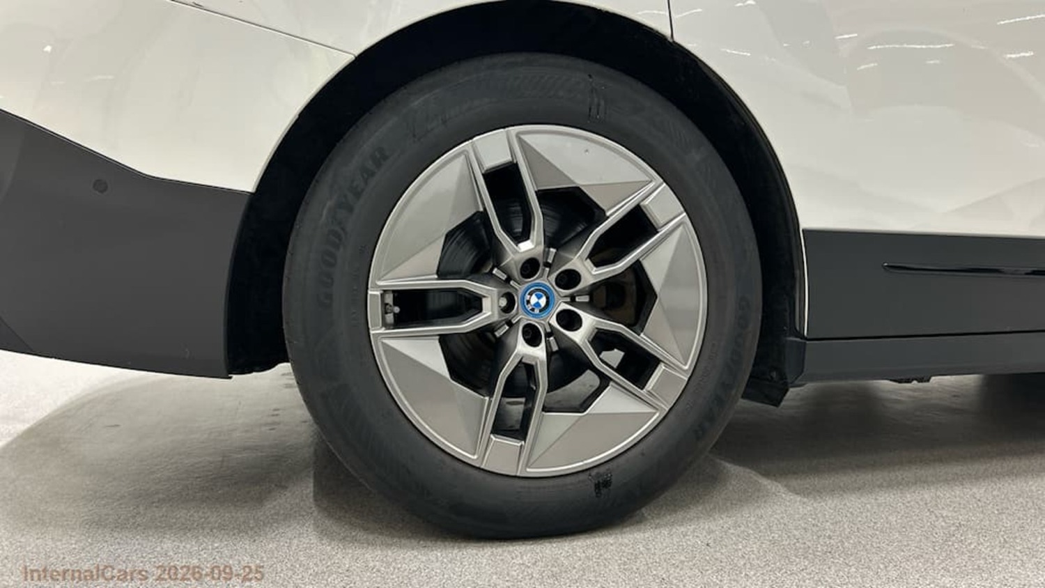 BMW iX vaihtoauto