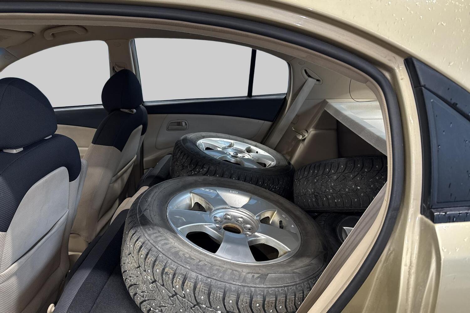 Kia Rio vaihtoauto