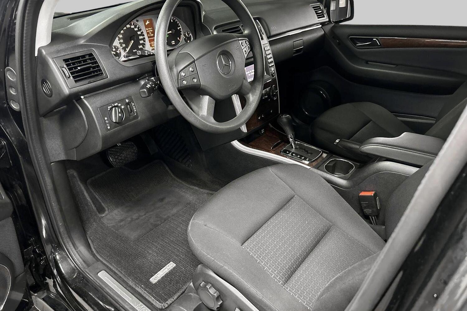Mercedes-Benz B vaihtoauto