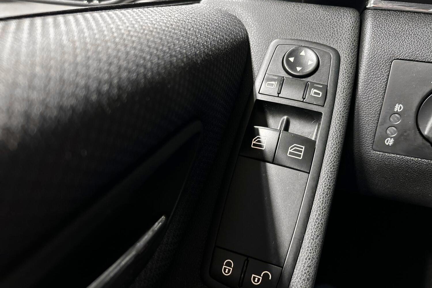Mercedes-Benz B vaihtoauto