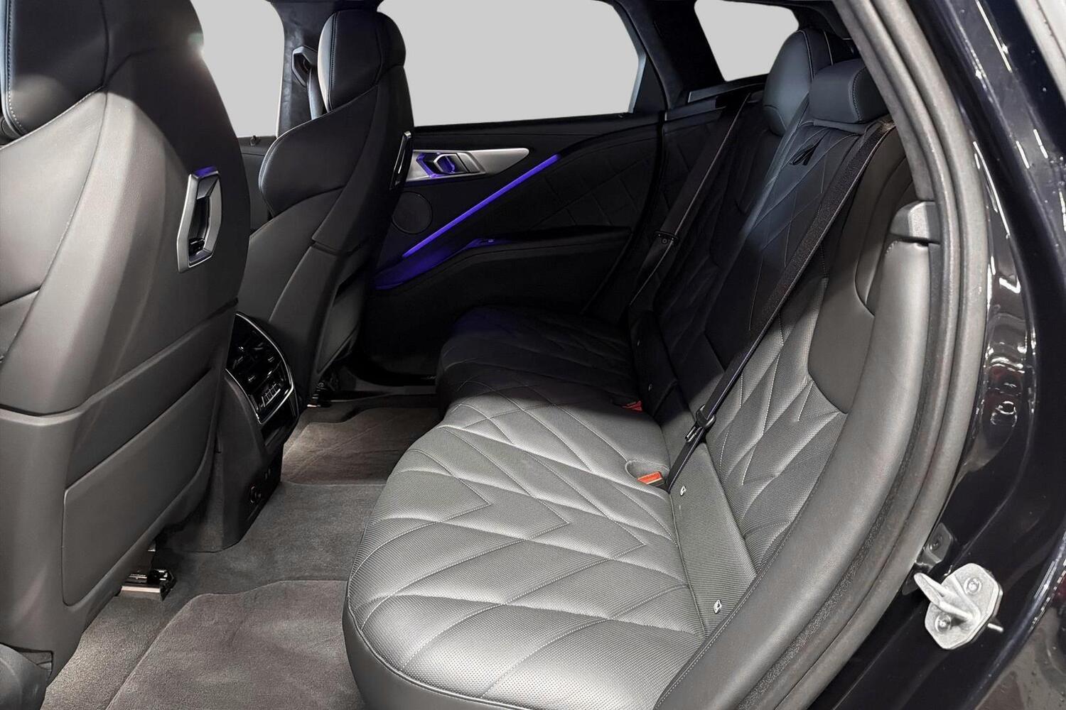 BMW XM vaihtoauto