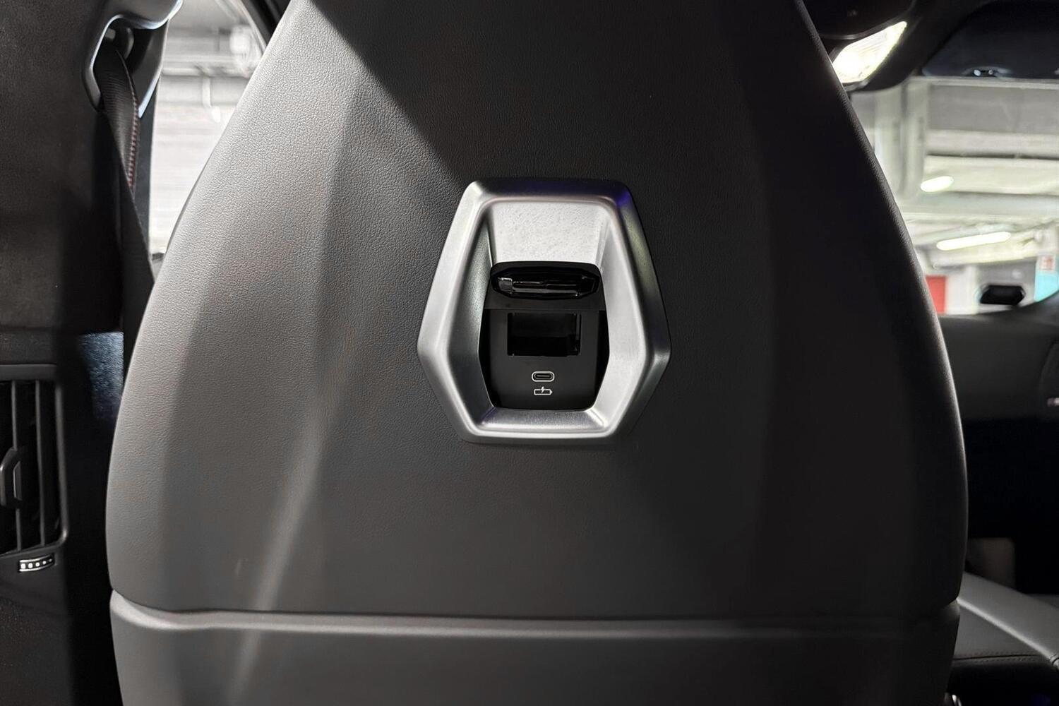 BMW XM vaihtoauto