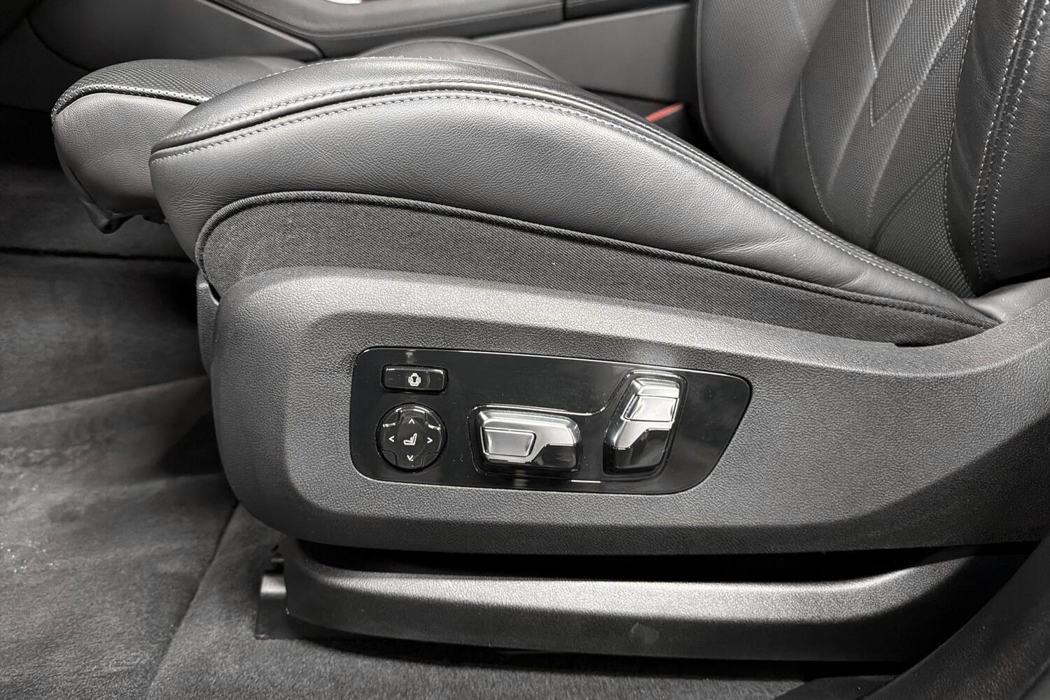 BMW XM vaihtoauto