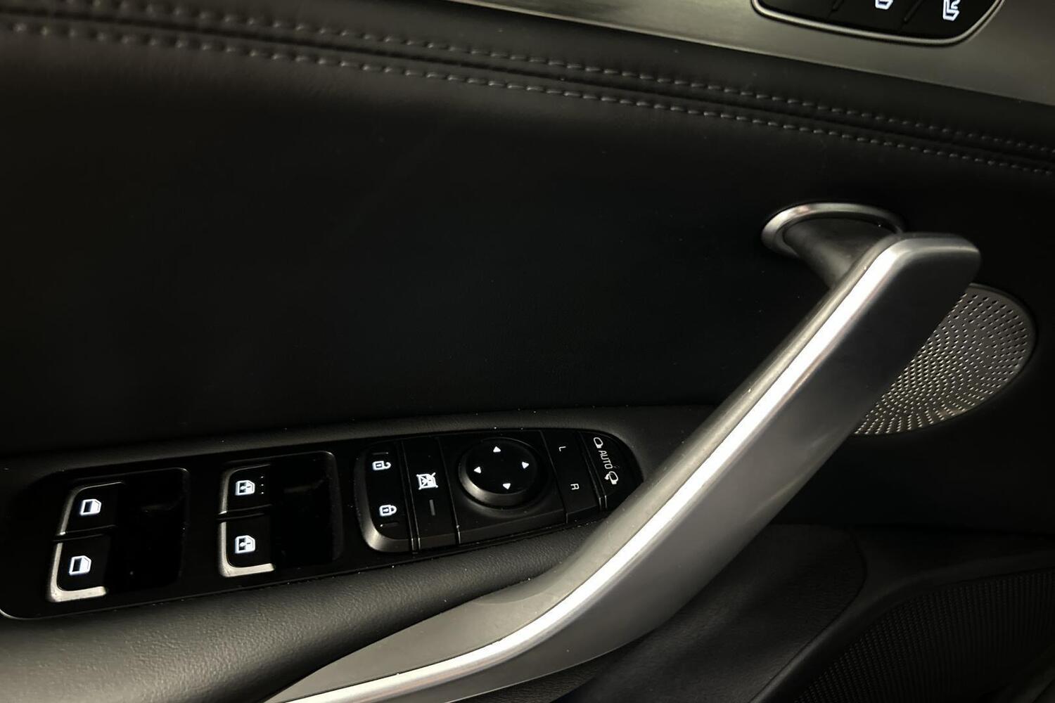 Kia Stinger vaihtoauto