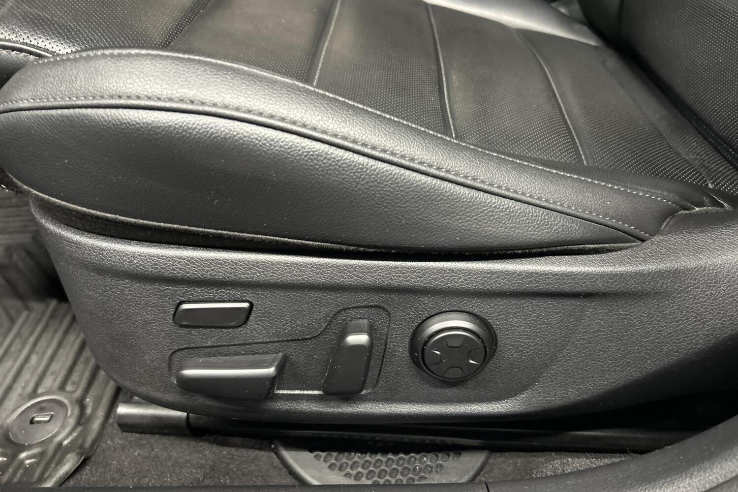 Kia Stinger vaihtoauto
