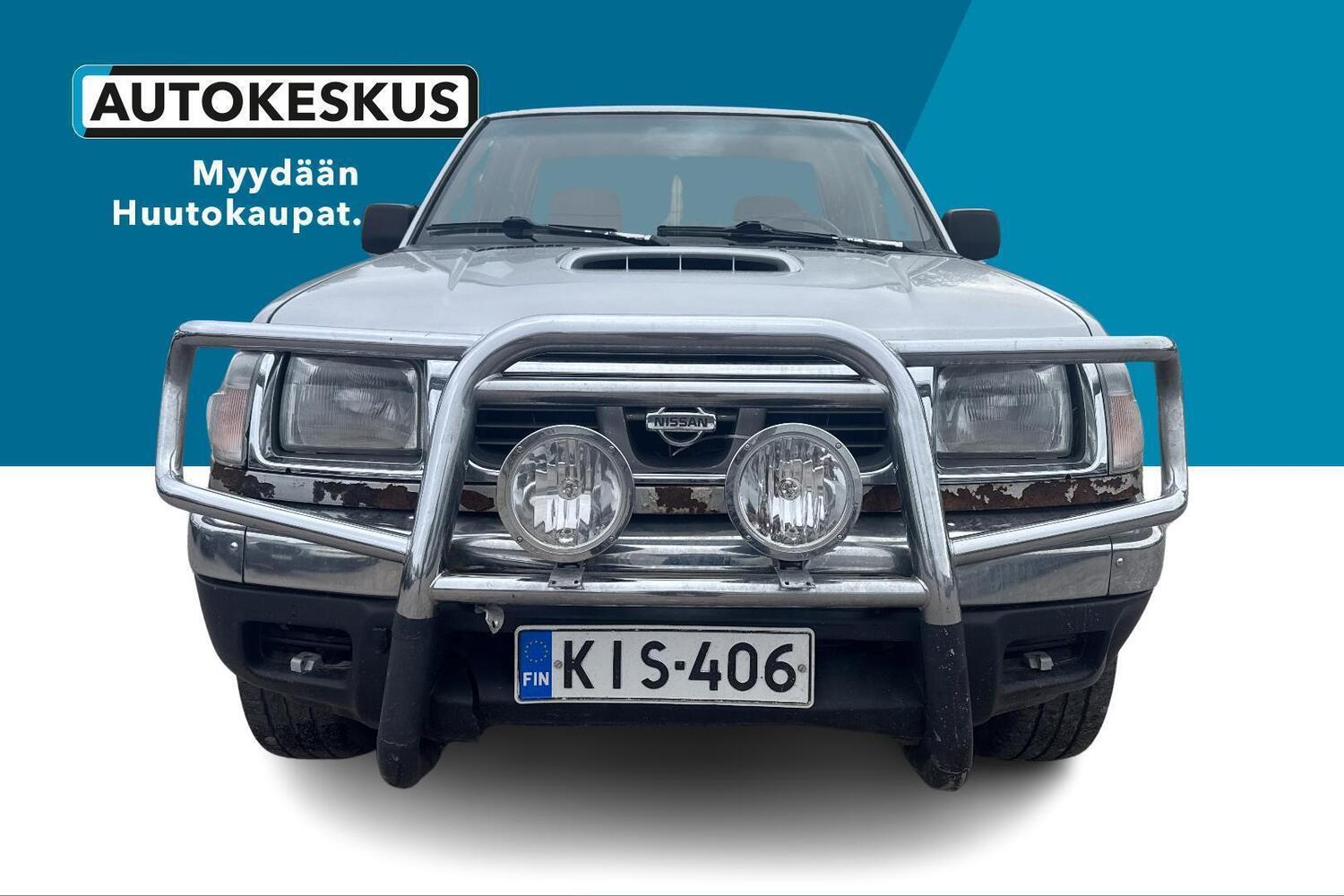 Nissan Pickup vaihtoauto