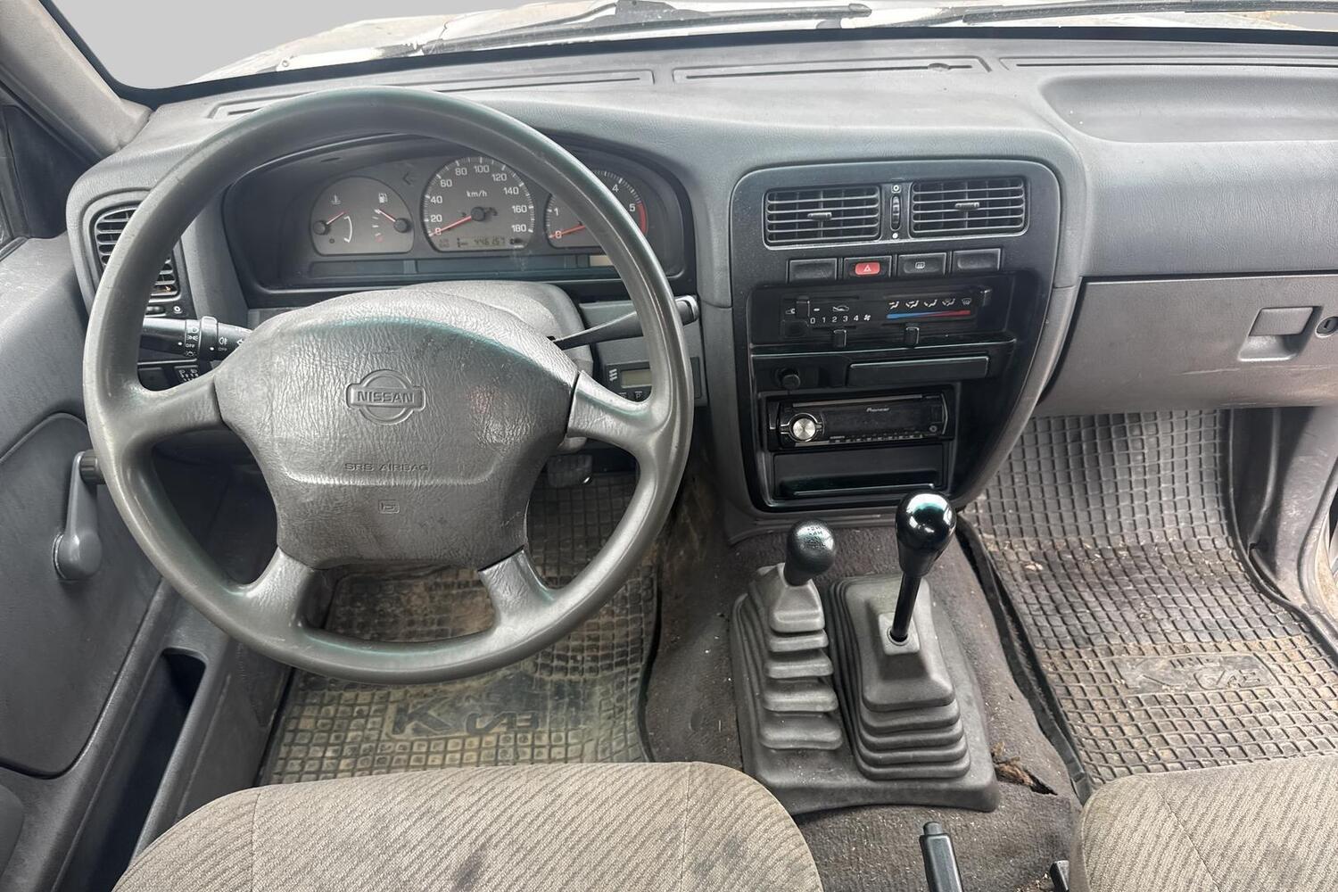 Nissan Pickup vaihtoauto