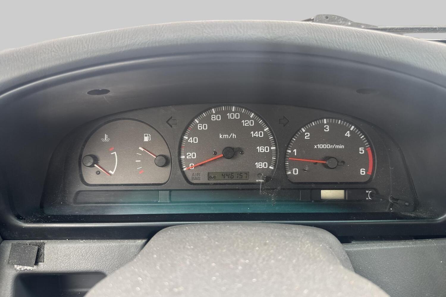 Nissan Pickup vaihtoauto