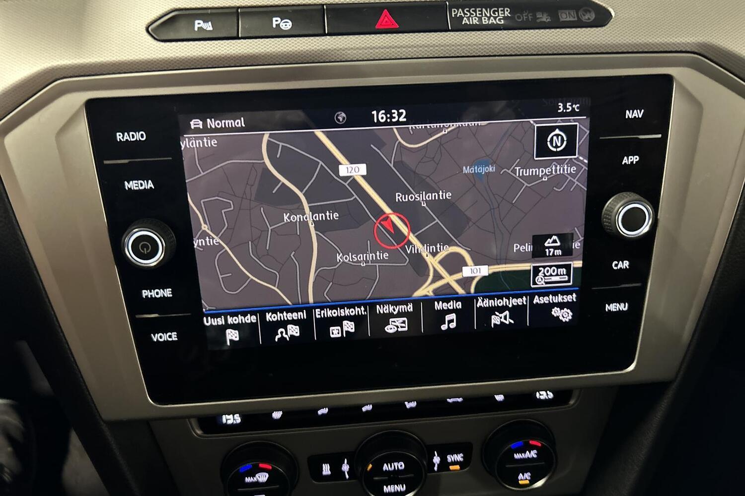 Volkswagen Passat vaihtoauto