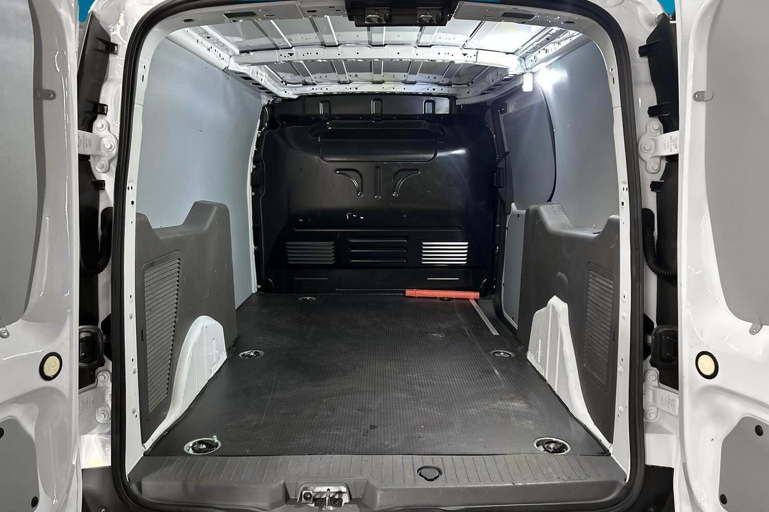 Ford Transit Connect vaihtoauto