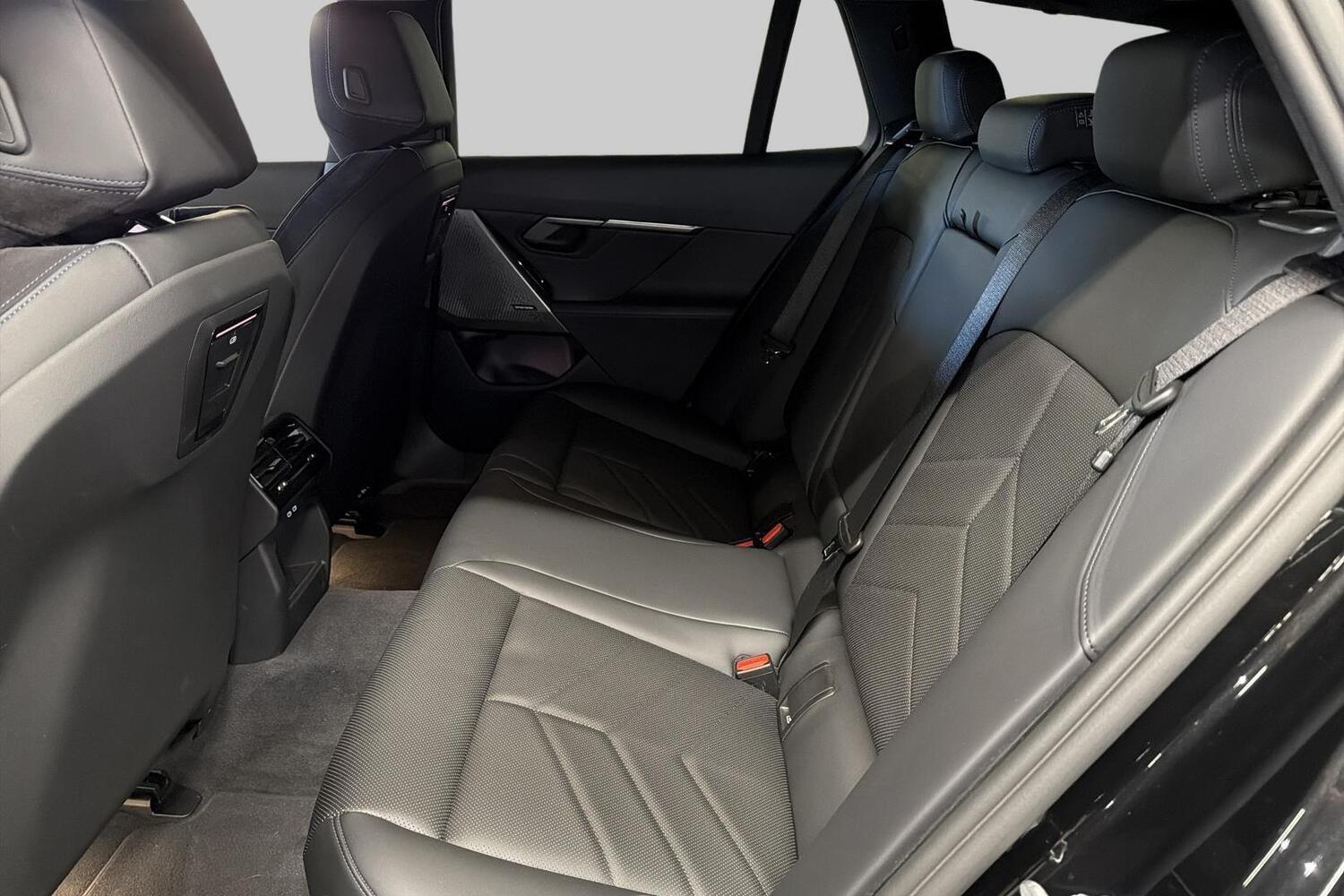 BMW i5 vaihtoauto