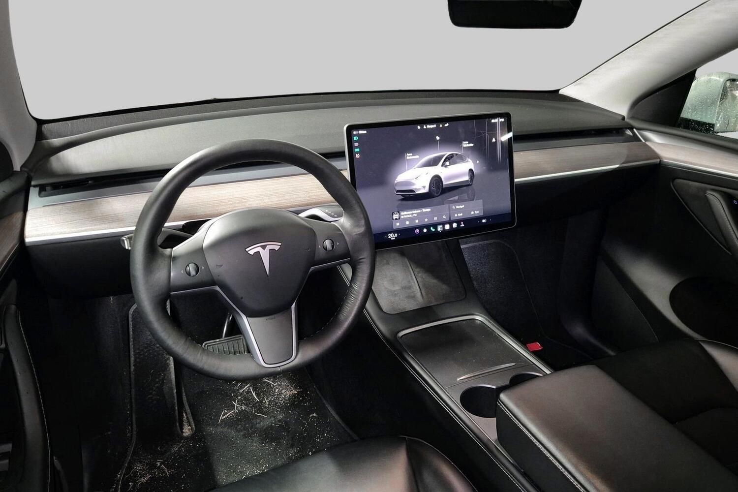 Tesla Model Y vaihtoauto