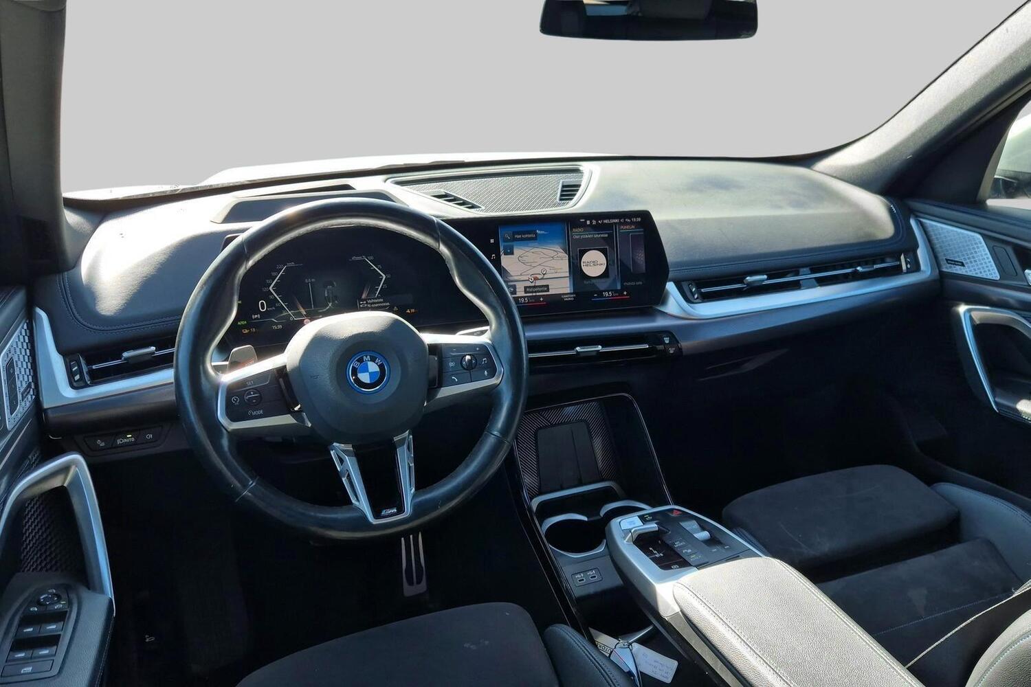 BMW iX1 vaihtoauto
