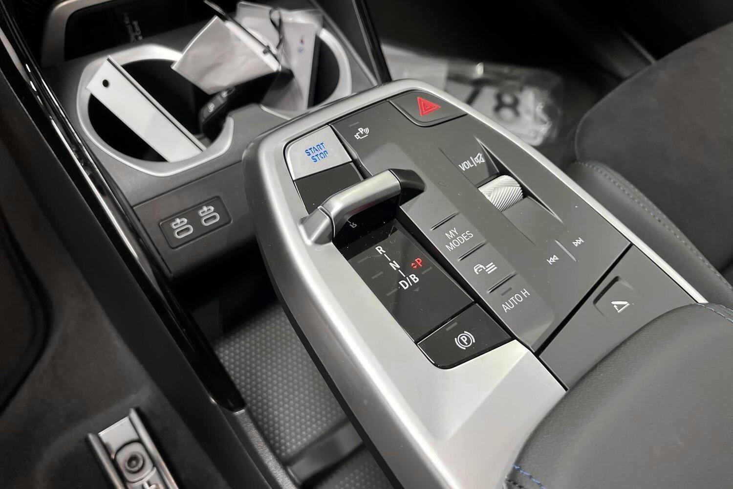 BMW iX1 vaihtoauto