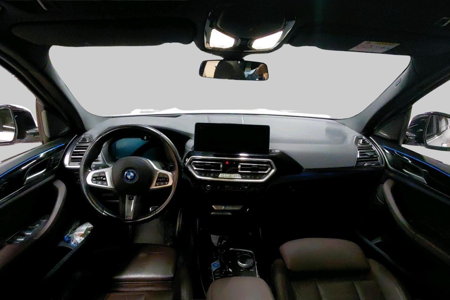 BMW iX3 vaihtoauto