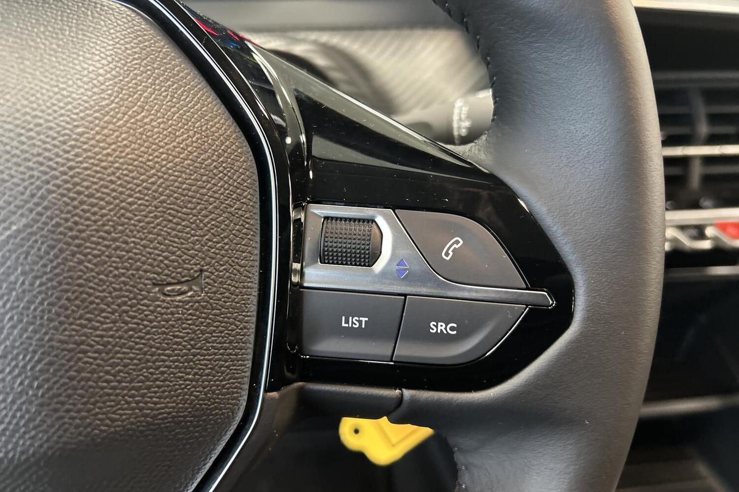 Peugeot 208 vaihtoauto
