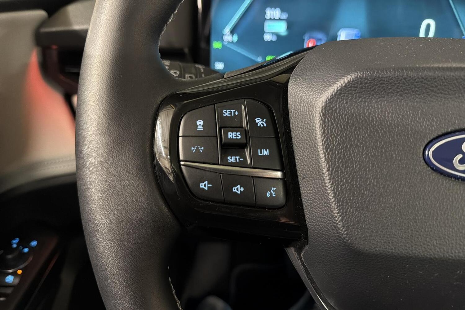 Ford Puma Gen-E vaihtoauto