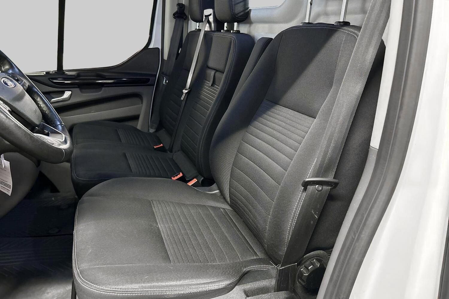 Ford Transit Custom vaihtoauto