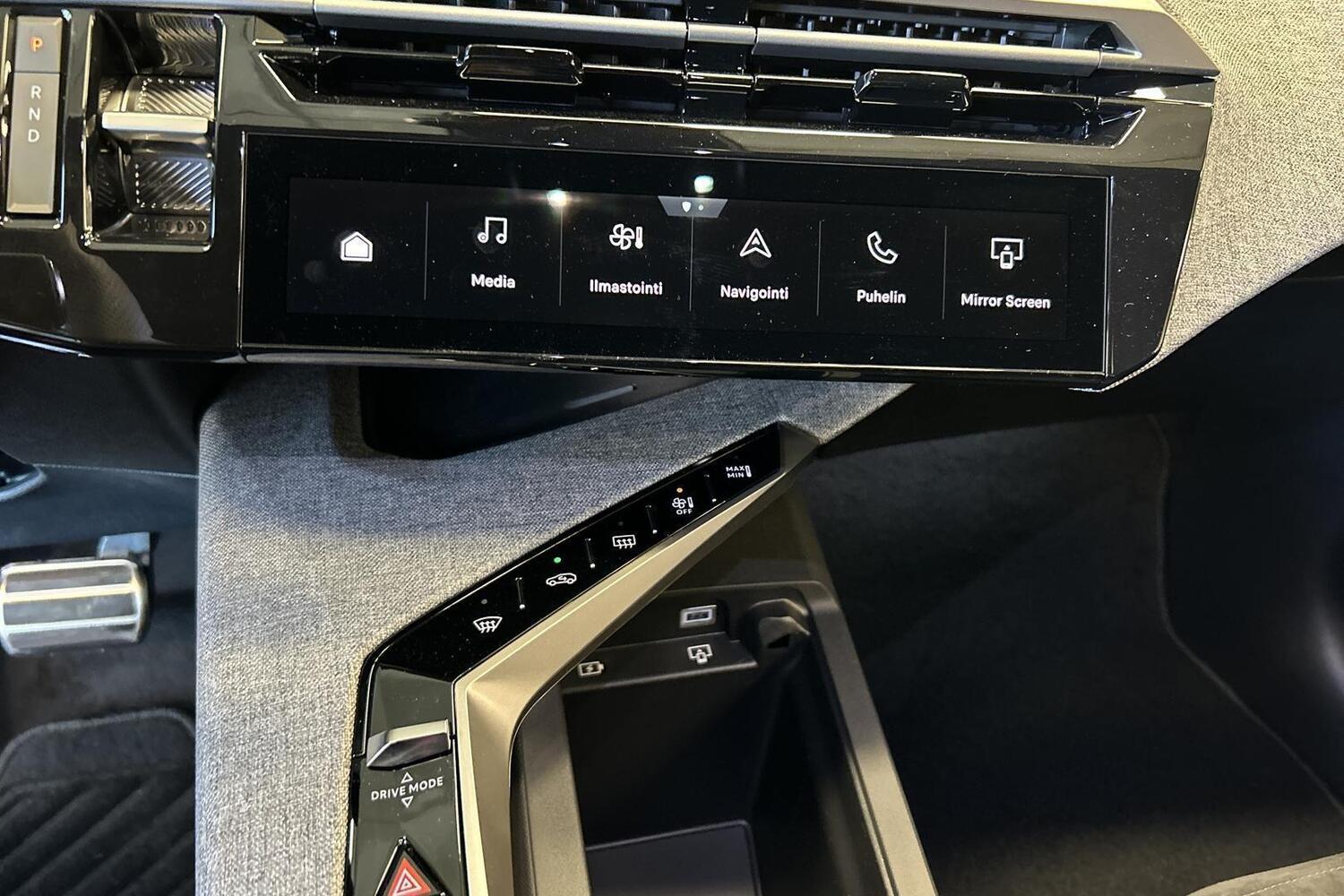Peugeot E-5008 vaihtoauto