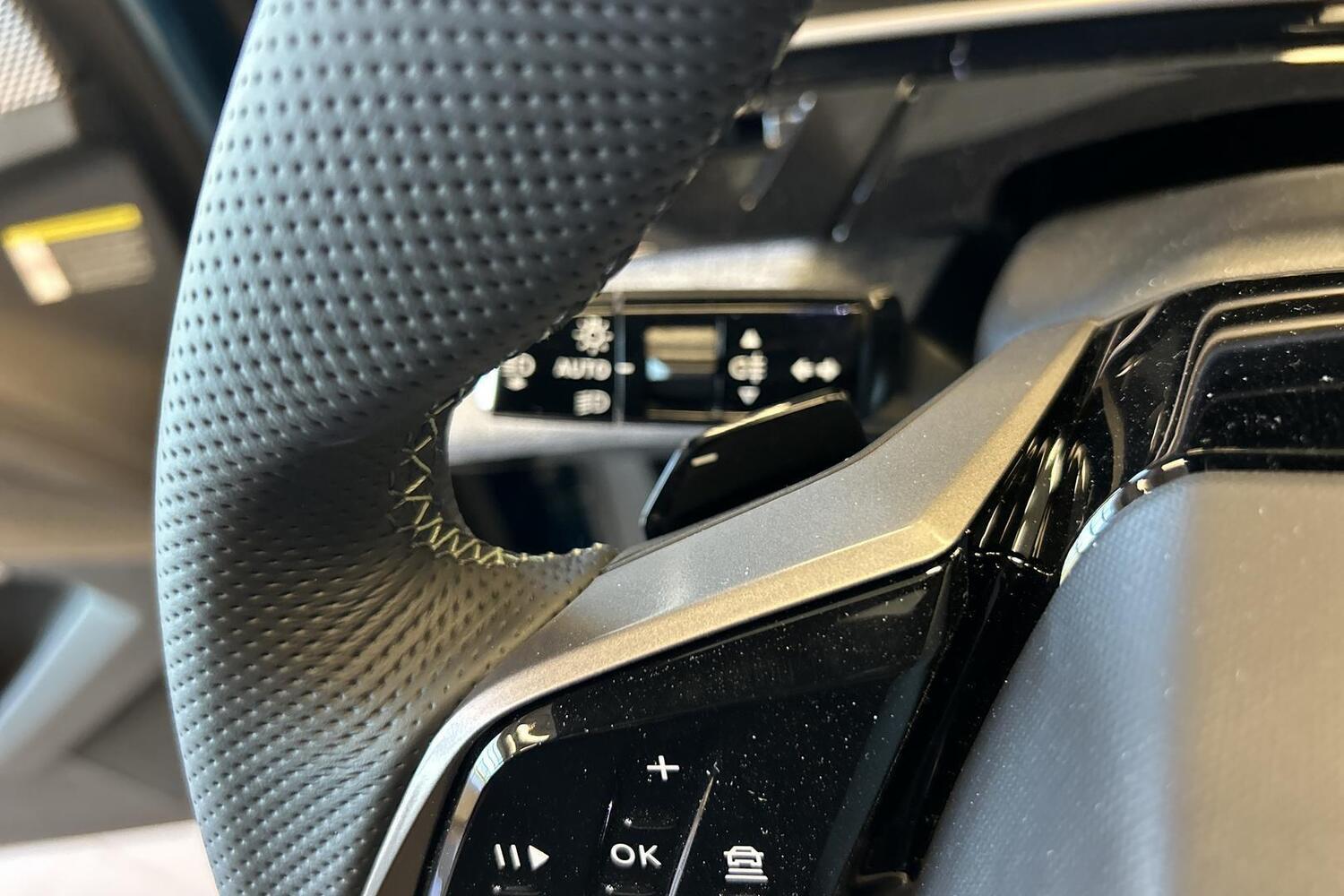 Peugeot E-5008 vaihtoauto