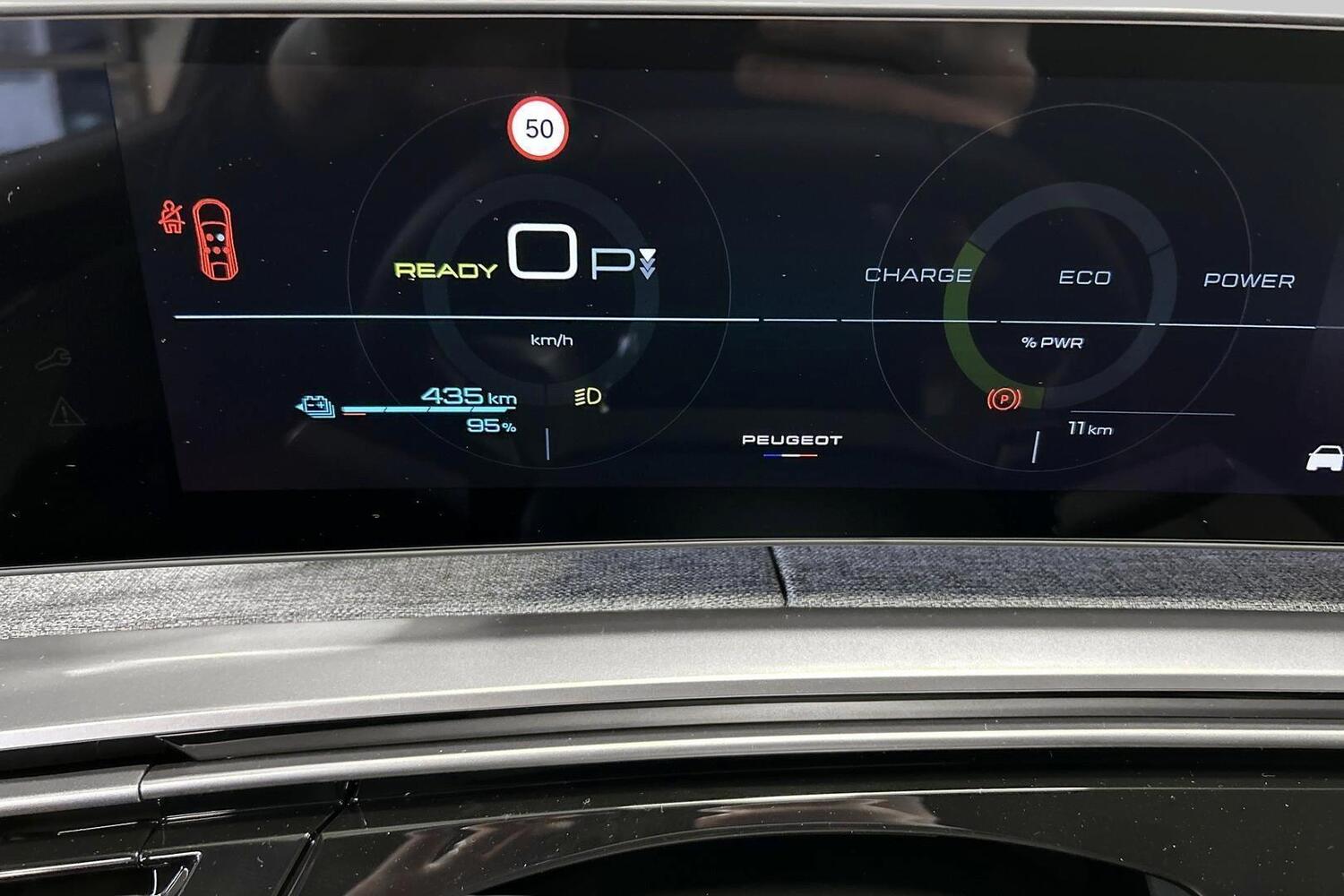 Peugeot E-3008 vaihtoauto