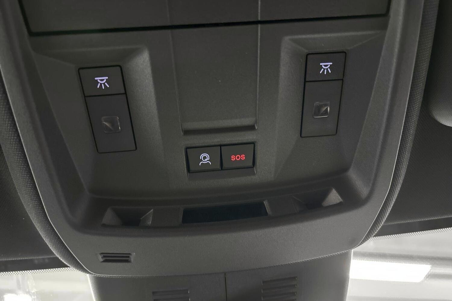 Peugeot E-3008 vaihtoauto