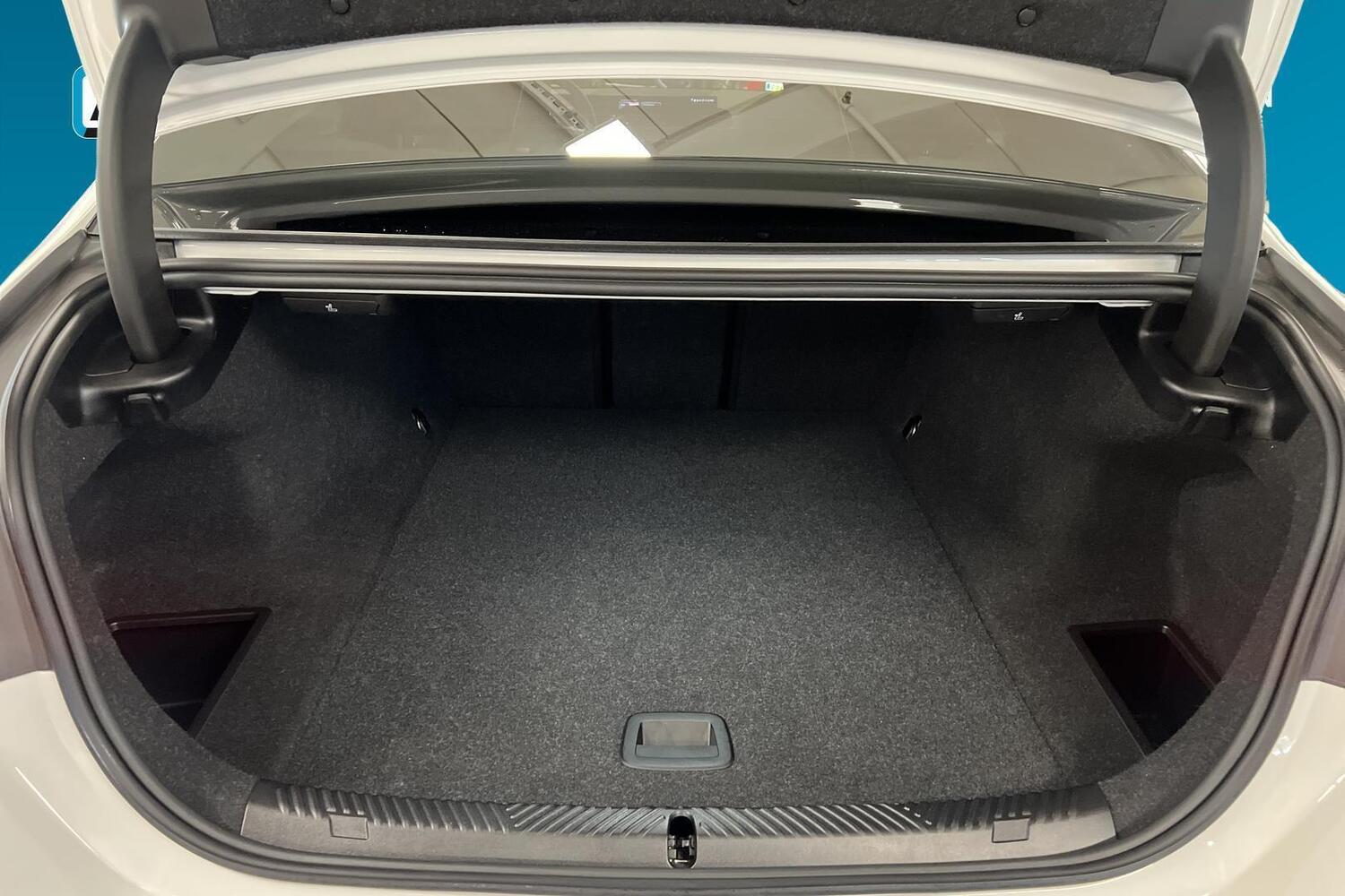 BMW i5 vaihtoauto